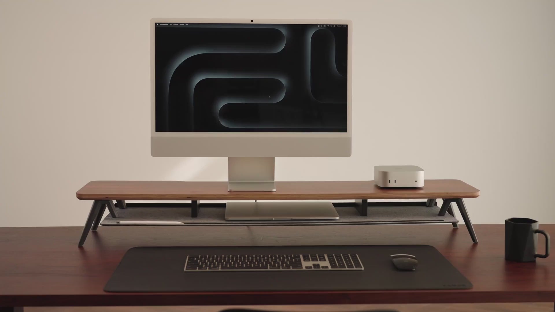 Video laden: Skulpturale Stärke trifft in der Rodin-Serie auf modulare Eleganz.